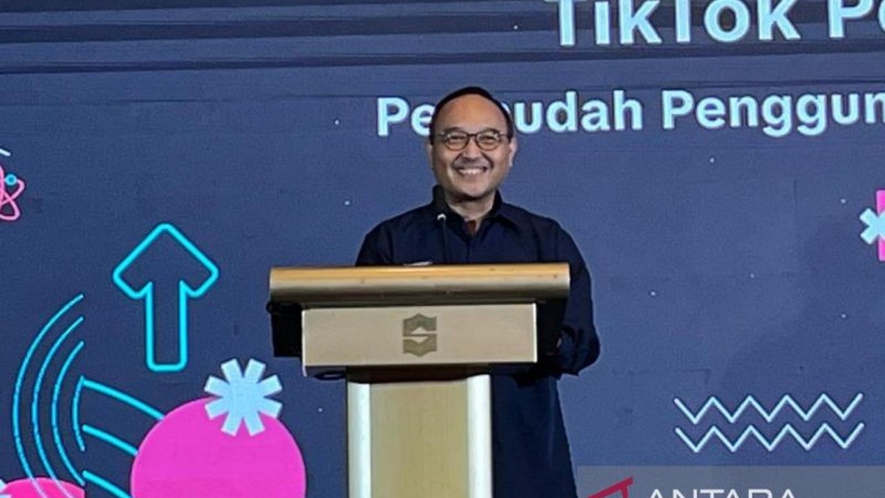 Kementerian Komunikasi dan Informatika (Kominfo) mendukung penuh hadirnya konten edukasi Sains, Teknologi, Rekayasa, dan Matematika (STEM) di media sosial, guna mencetak generasi unggul dan mendorong transformasi digital.