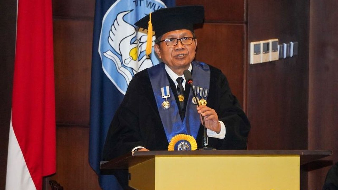 Guru Besar UI, Prof. Dodi Sudiana, kembangkan teknologi rekayasa penginderaan jauh berbasis AI dan Big Data untuk mendukung kemandirian Indonesia di berbagai sektor.