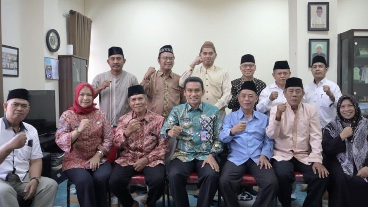 BNNK Samarinda mengajak MUI Samarinda untuk bersama-sama memberantas peredaran narkoba yang marak di Kampung Tenun dan Jalan Pelita, serta memberikan jaminan rehabilitasi bagi pengguna narkoba yang melapor.