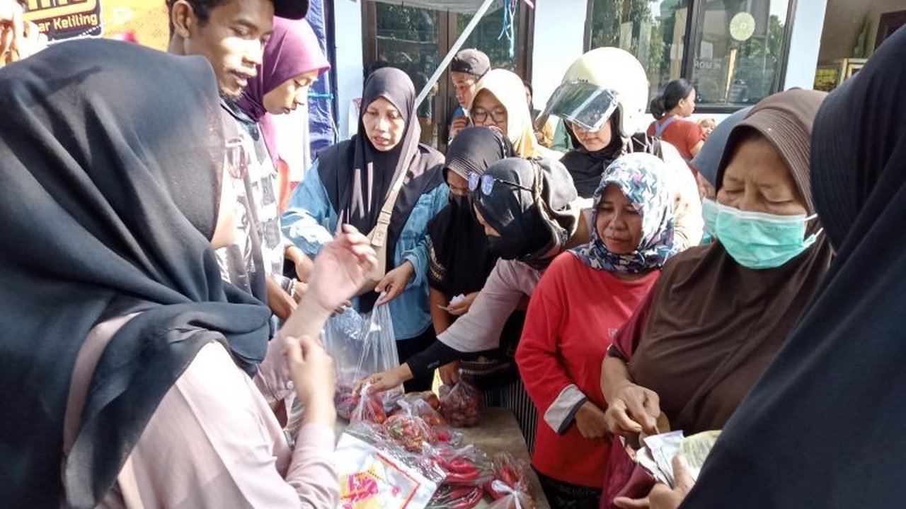 Pemkot Mataram Fasilitasi Warga Beli Cabai Murah Rp90.000/kg Lewat Operasi Pasar Keliling