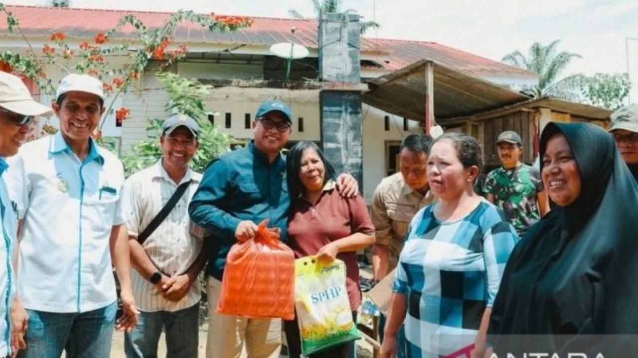 PTPN IV Salurkan Bantuan Setengah Ton untuk Korban Banjir di Rokan Hulu