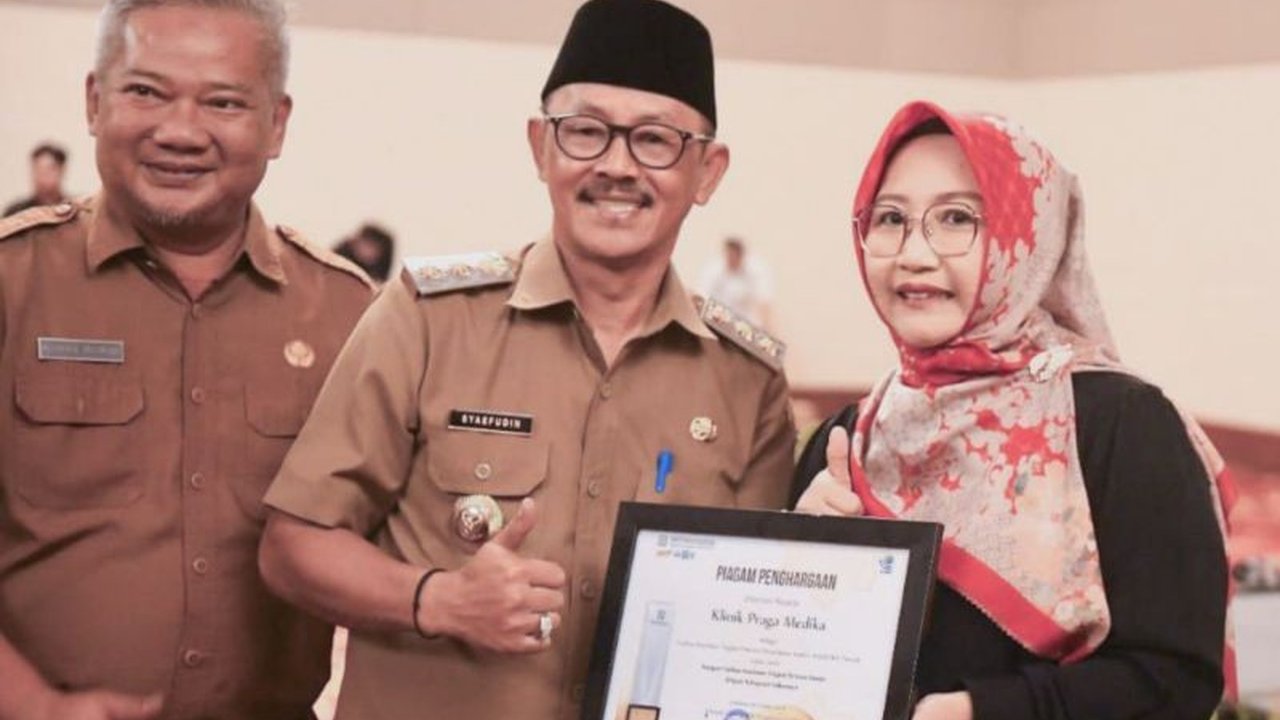 Pemkab Indramayu menggelontorkan Rp87 miliar dari APBD 2025 untuk mencapai Universal Health Coverage (UHC), meningkatkan cakupan JKN hingga 99,44 persen.