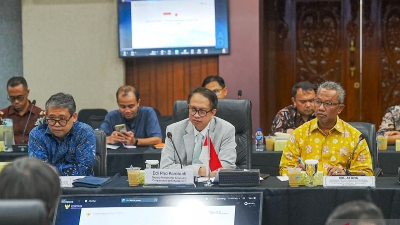 Indonesia dan Jepang memperkuat kerja sama bilateral di sektor startup, ekonomi digital, industri hijau, dan pengembangan kapasitas tenaga kerja, ditandai dengan pertemuan Public-Private Dialogue Track ke-3.
