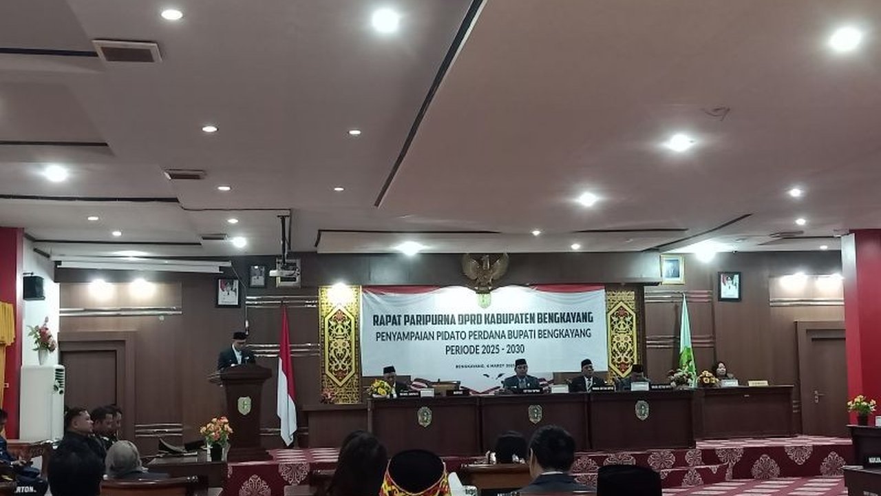 Pemerintah Kabupaten Bengkayang dan DPRD Bengkayang bersinergi membangun daerah, mewujudkan visi Bengkayang maju, mandiri, sejahtera, dan berkelanjutan pada 2030.