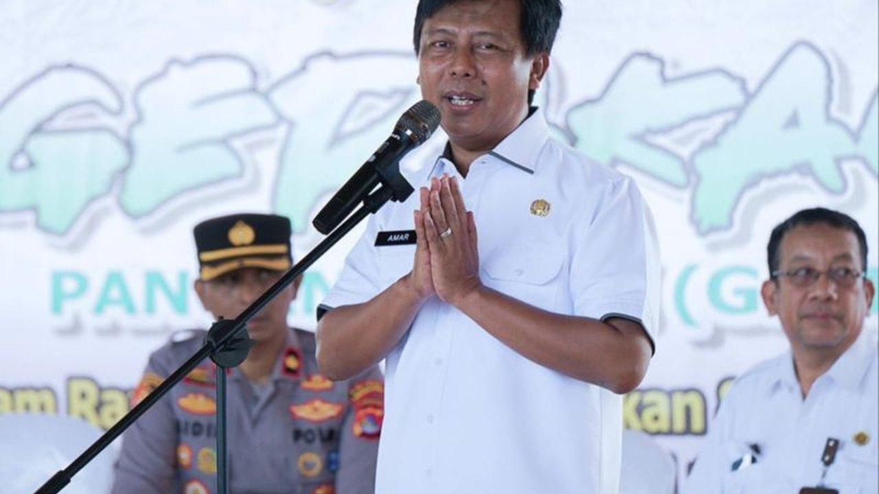 Pemkab Sumbawa Barat menggelar Gerakan Pangan Murah (GPM) untuk menstabilkan harga kebutuhan pokok dan menekan inflasi menjelang Idul Fitri 1446 H.