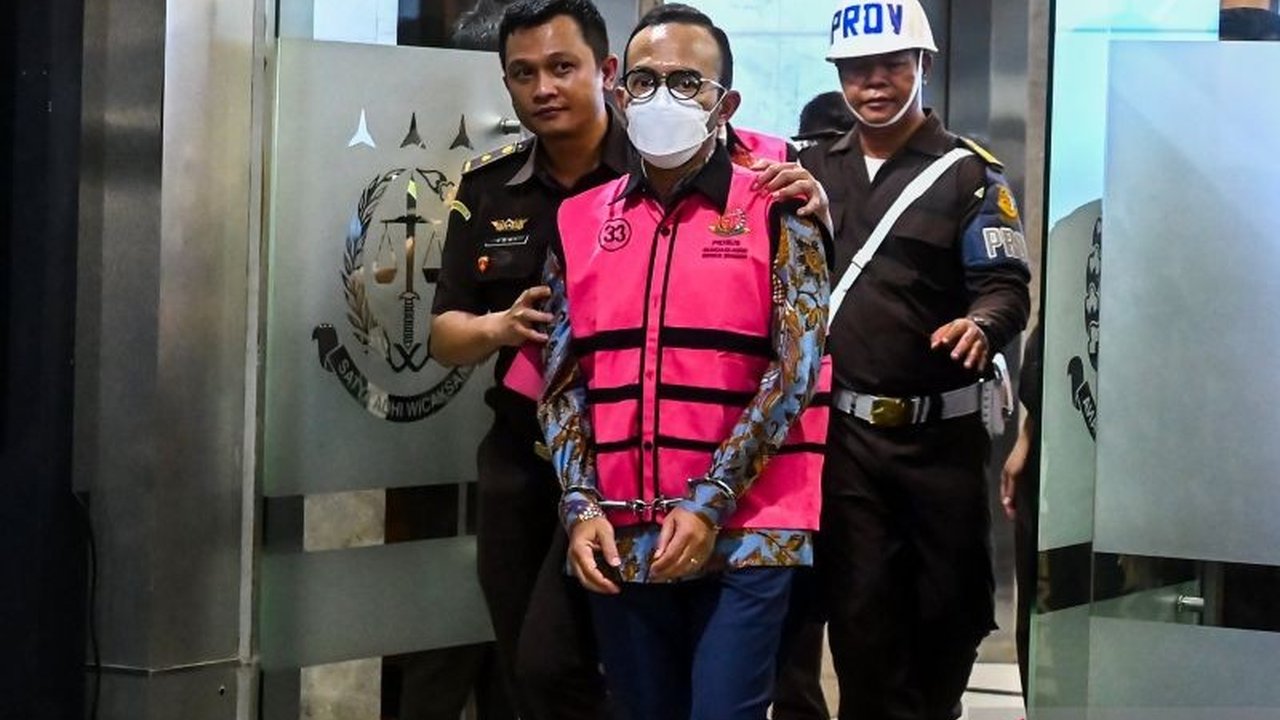 PP Pemuda Muhammadiyah mendukung Kejaksaan Agung menuntaskan kasus dugaan korupsi di Pertamina secara transparan dan profesional, serta meminta penjelasan rinci terkait kerugian negara Rp193,7 triliun.