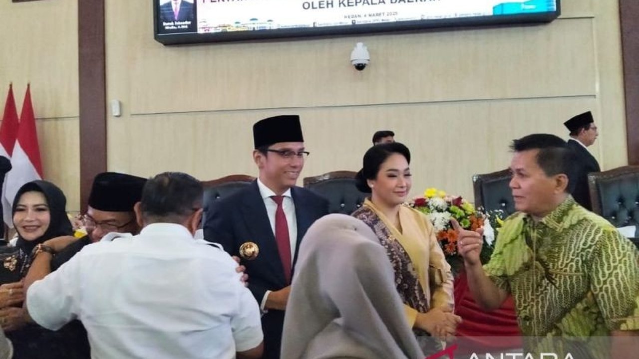 Pemkot Medan menggalakkan kembali siskamling dan meningkatkan kerjasama dengan masyarakat untuk mengatasi meningkatnya aksi kejahatan dan memperbaiki citra Kota Medan.