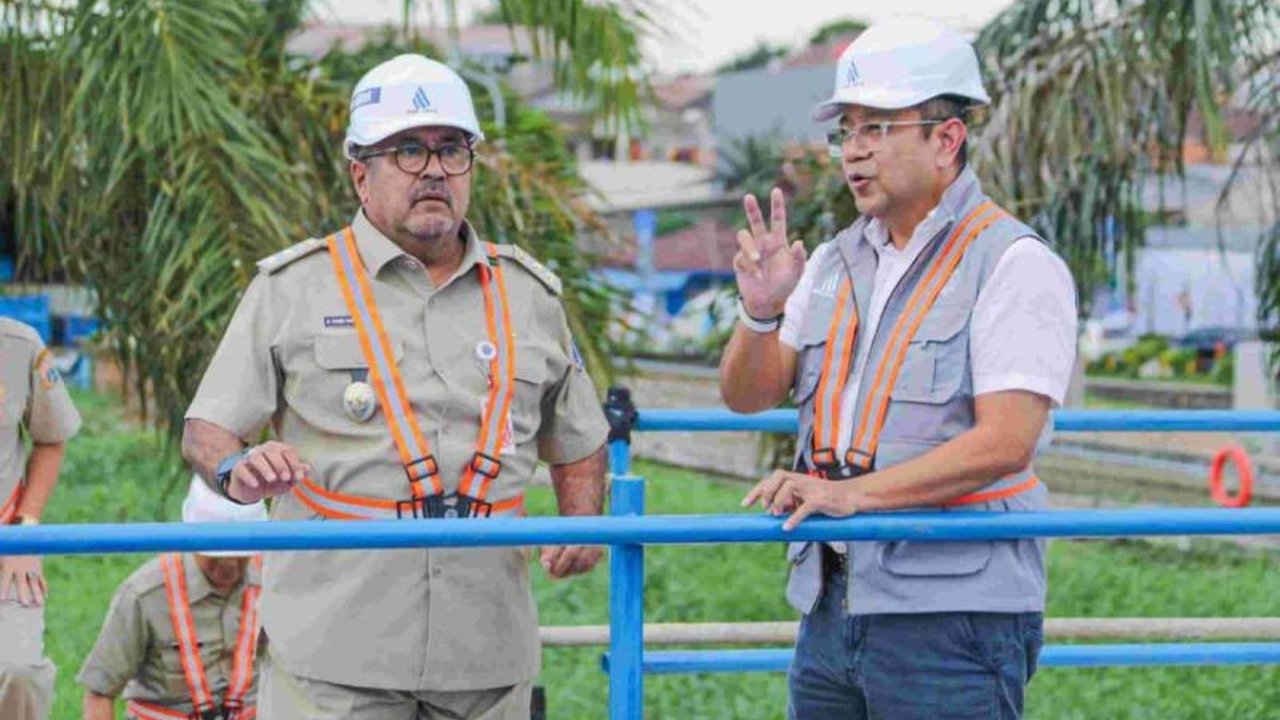 Wagub DKI Jakarta pastikan suplai air baku dari Waduk Karian sebelum 2030 untuk mencapai layanan air bersih 100 persen di Jakarta, namun kendala masih ada.