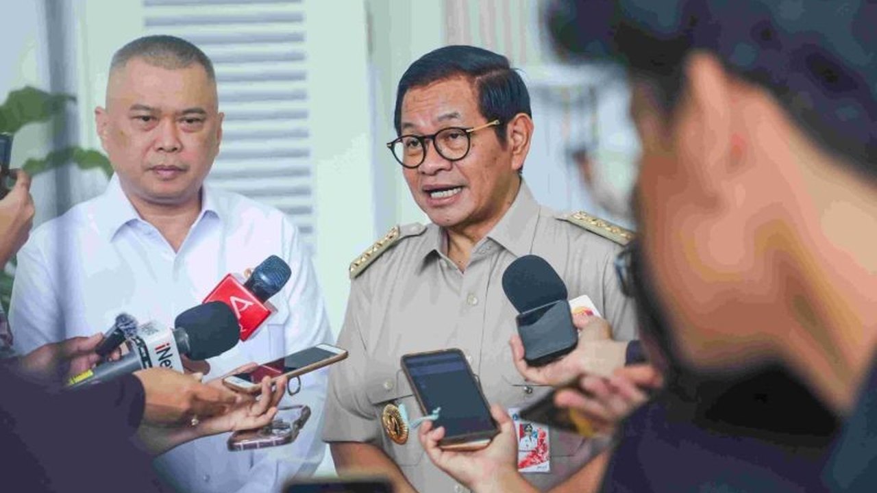 Gubernur Jakarta, Pramono Anung Wibowo, mendukung penuh program mudik gratis Lebaran 2025 dan rencana kerja dari mana saja (WFA) untuk mengurangi kepadatan lalu lintas.