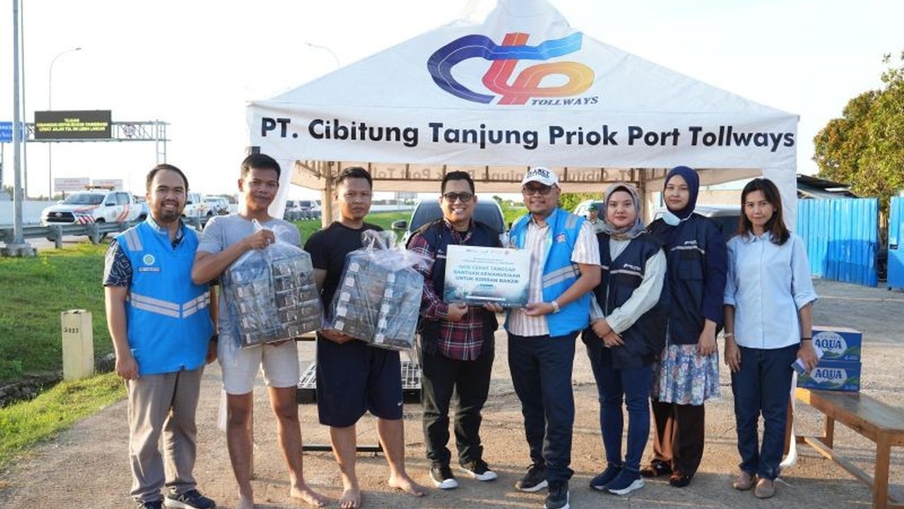PT Pelindo Solusi Logistik (SPSL) menyalurkan bantuan berupa paket bahan pokok dan makanan siap saji kepada warga terdampak banjir di Bekasi melalui program TJSL.