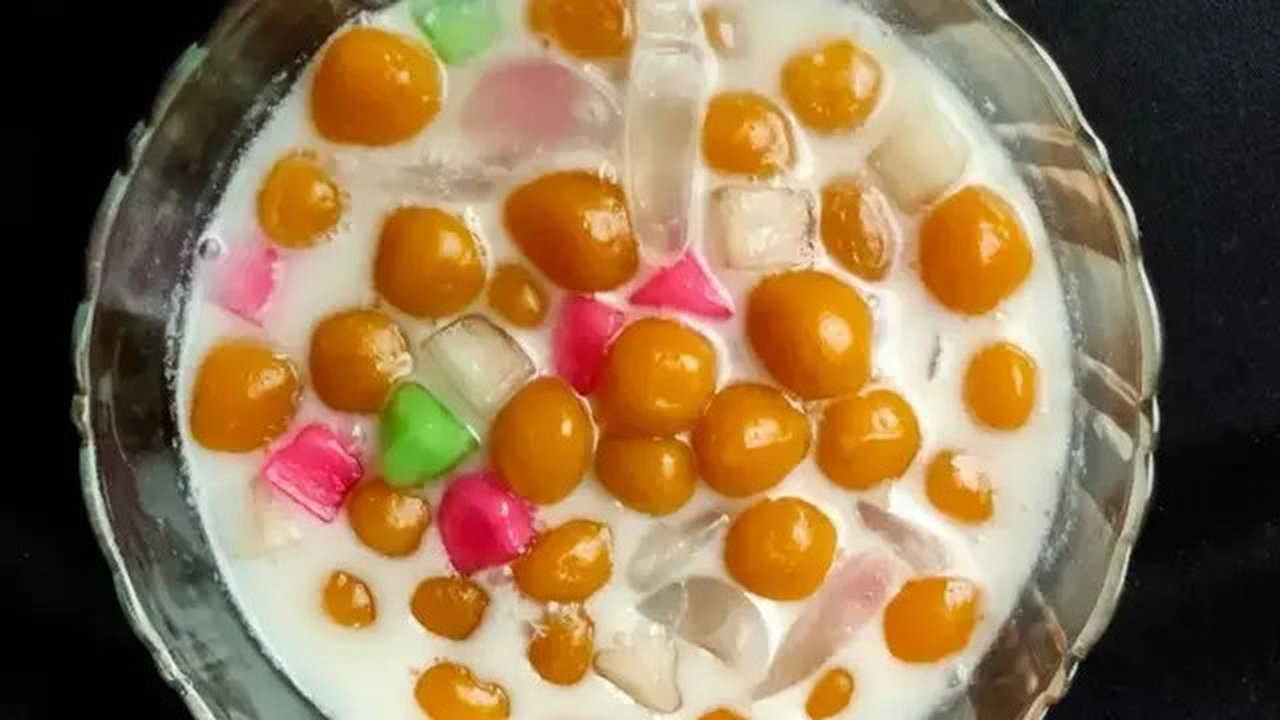 Resep kolak biji salak pelangi. (dok. Cookpad @siswatyelfinbachtiar)