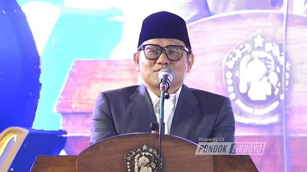 Ketua Umum PKB, Muhaimin Iskandar, menekankan peran penting alumni pondok pesantren sebagai ujung tombak perjuangan Ahlusunah Wal Jamaah (Aswaja), Nahdlatul Ulama (NU), dan Islam, serta mengajak mereka aktif berdakwah di media sosial.