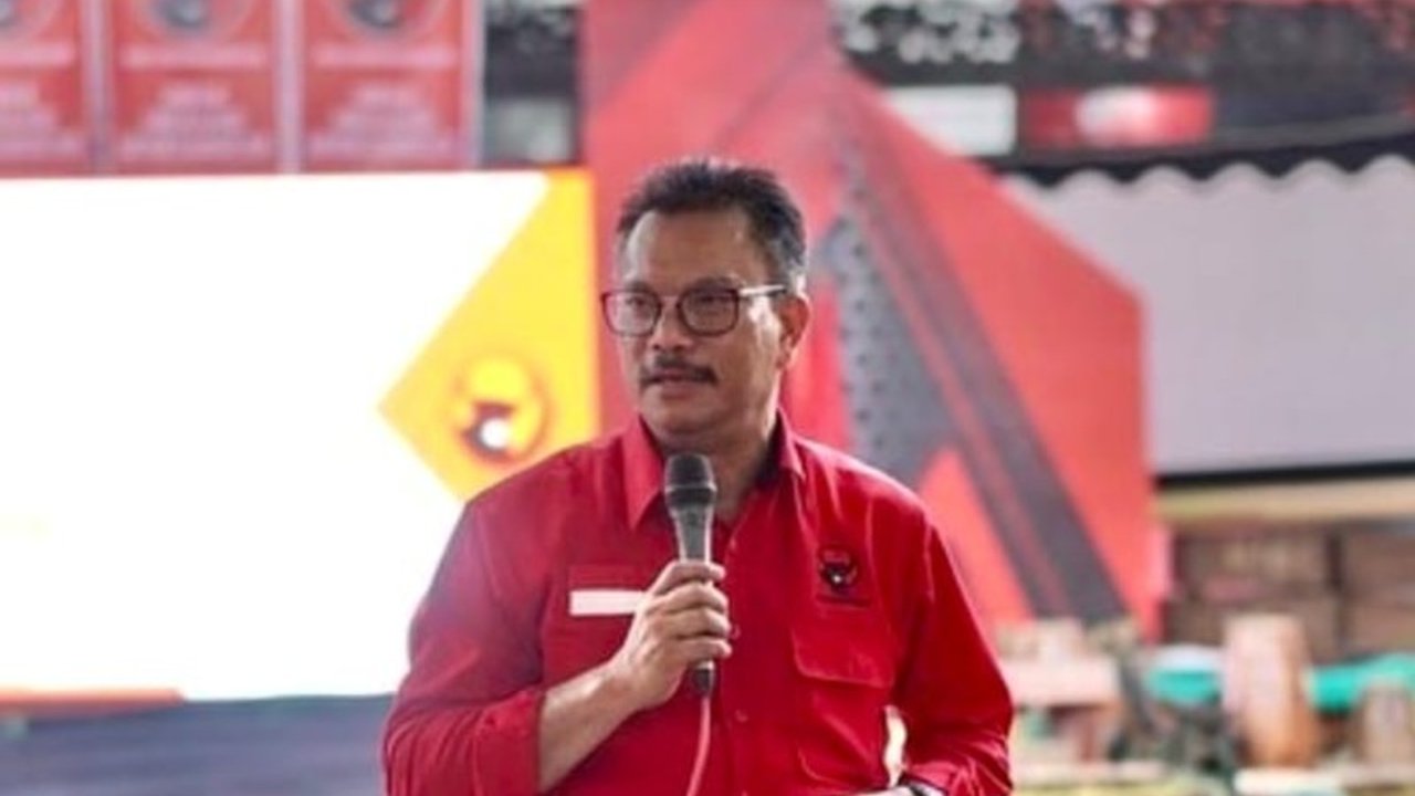 Anggota DPR mendesak kurator Sritex untuk segera menyelesaikan pembayaran hak-hak karyawan yang terkena PHK massal pasca-kepailitan perusahaan tekstil tersebut.