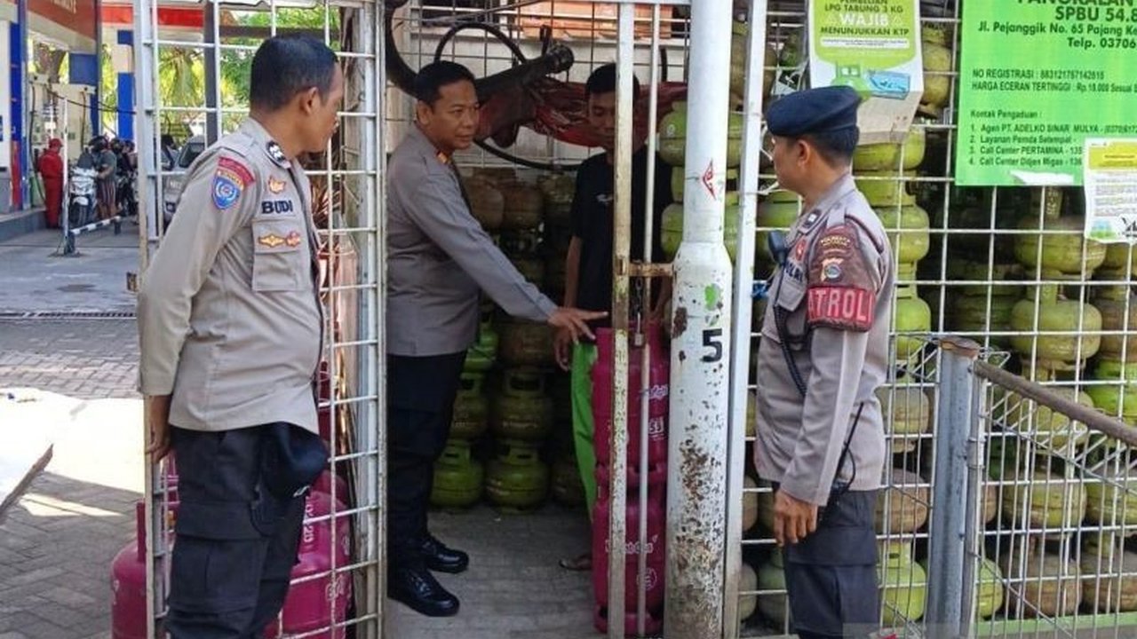 Polresta Mataram meningkatkan pengawasan stok elpiji 3 kg di Kota Mataram selama Ramadan untuk mencegah penimbunan dan kenaikan harga guna menjamin ketersediaan bagi masyarakat miskin.