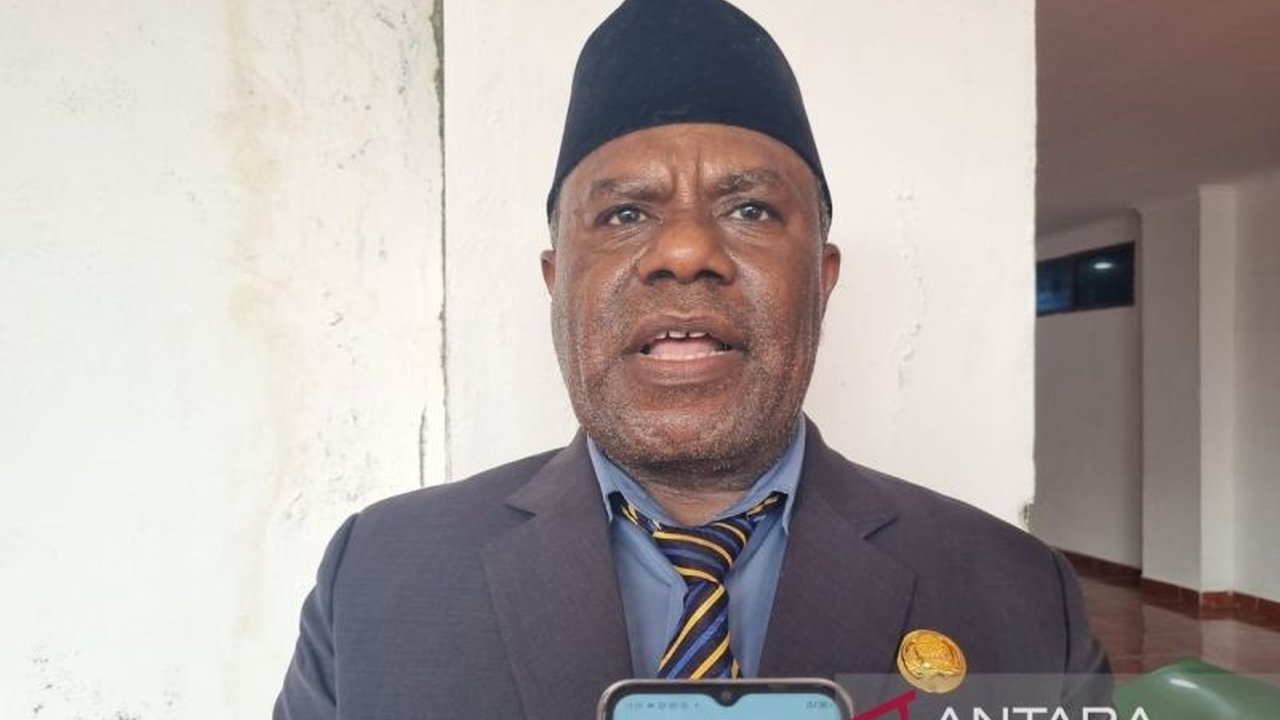 Disdik Manokwari memastikan bantuan pendidikan tetap berjalan di tahun ini, meskipun pemerintah pusat memberlakukan efisiensi anggaran, dengan harapan jumlah bantuan dapat sama dengan tahun 2024.