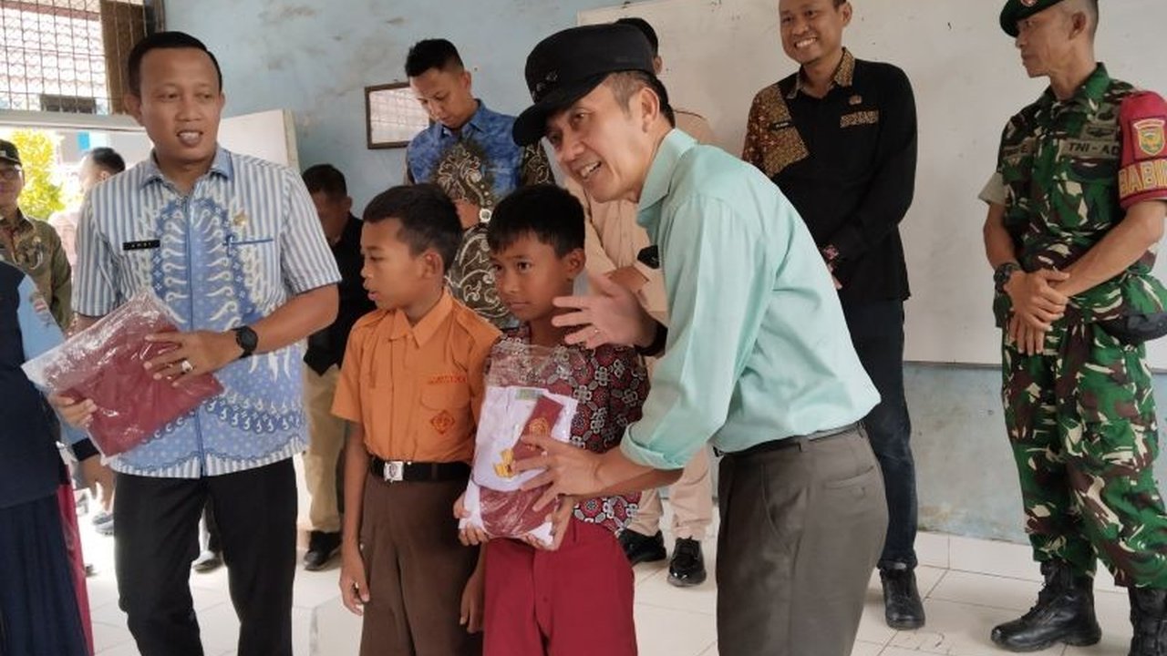 Pemkot Palembang melakukan pengecekan menyeluruh ke seluruh sekolah untuk memperbaiki infrastruktur dan memastikan proses belajar mengajar berjalan lancar, sebagai bagian dari program Palembang Cerdas.