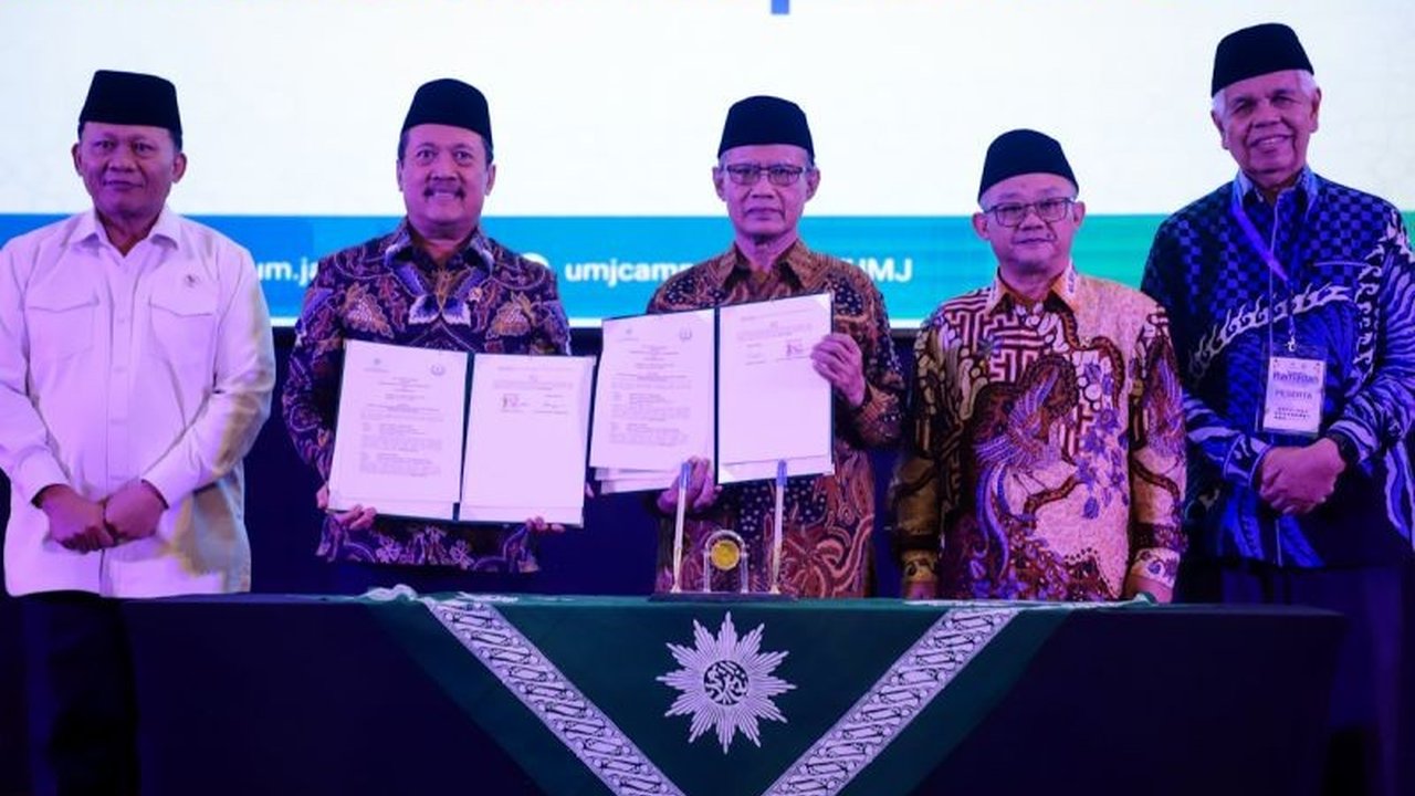 Kementerian Kelautan dan Perikanan (KKP) menjalin kerja sama dengan Muhammadiyah untuk mendorong program ekonomi biru demi mendukung ketahanan pangan dan kesejahteraan masyarakat Indonesia.