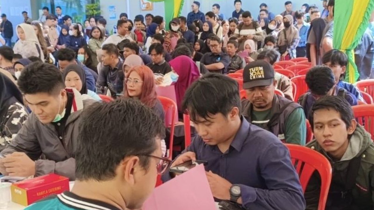 Disnaker Batam menggelar pelatihan dan bimbingan teknis (bimtek) gratis bersertifikasi bagi 2.650 pekerja dan pencari kerja di Batam untuk meningkatkan keterampilan dan daya saing di pasar kerja.
