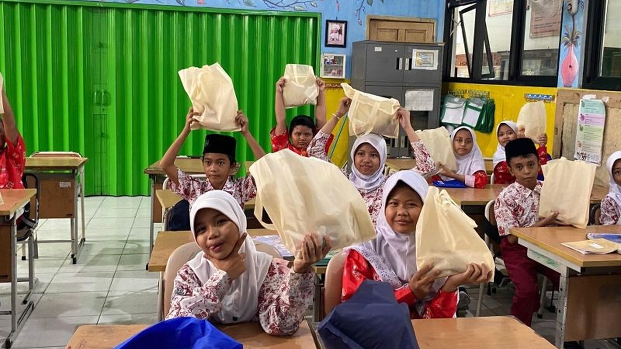 Program Makan Bergizi Gratis Bantu Siswa SDN Cipulir 01 Pagi Selama Ramadhan