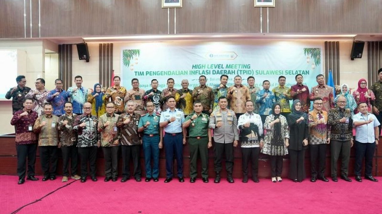 Tim Pengendali Inflasi Daerah (TPID) Sulawesi Selatan memperkuat koordinasi dan strategi untuk menekan inflasi selama Ramadhan 1446 H, dengan fokus pada komoditas hortikultura seperti cabai.