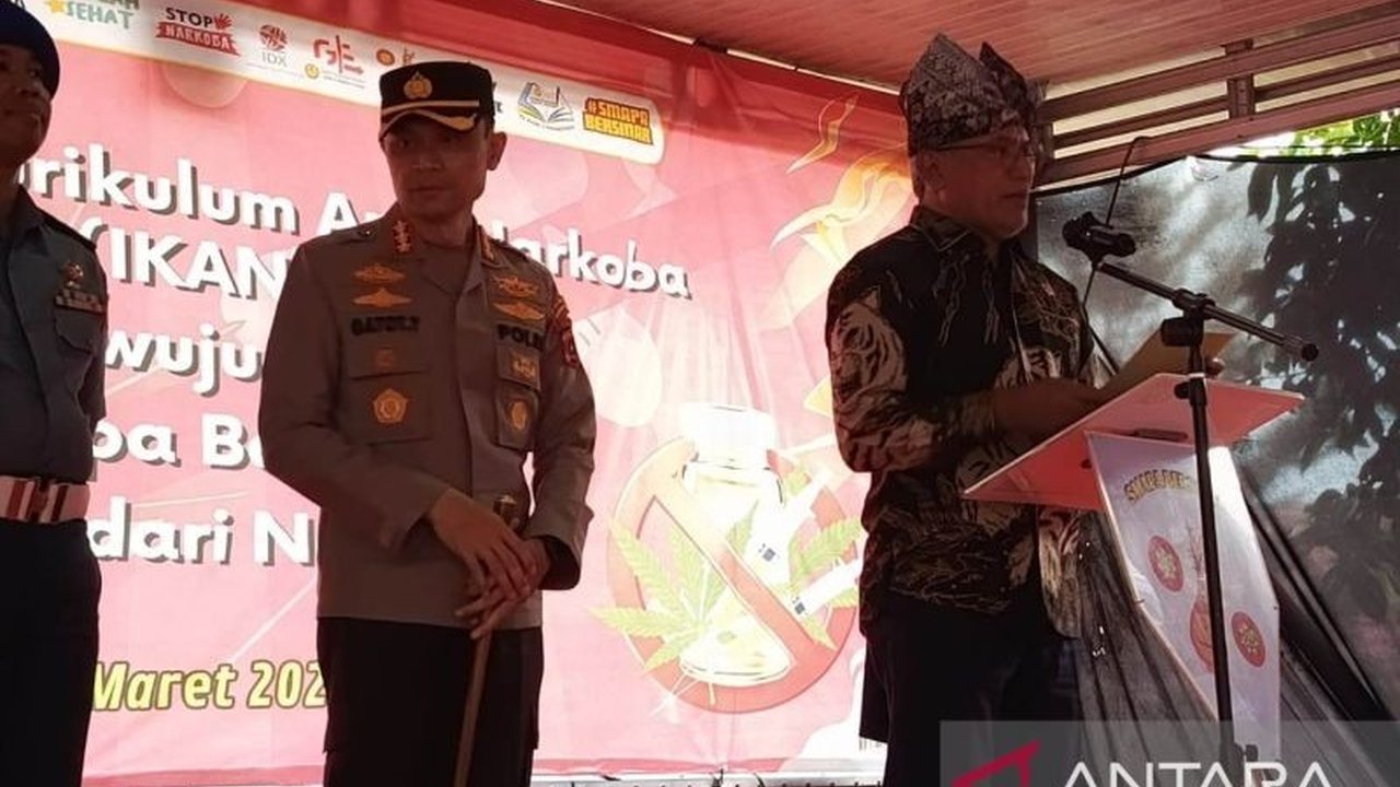 Badan Narkotika Nasional (BNN) meningkatkan kerja sama dengan negara-negara tetangga untuk membongkar jaringan bandar narkoba internasional yang beroperasi dari luar Indonesia.