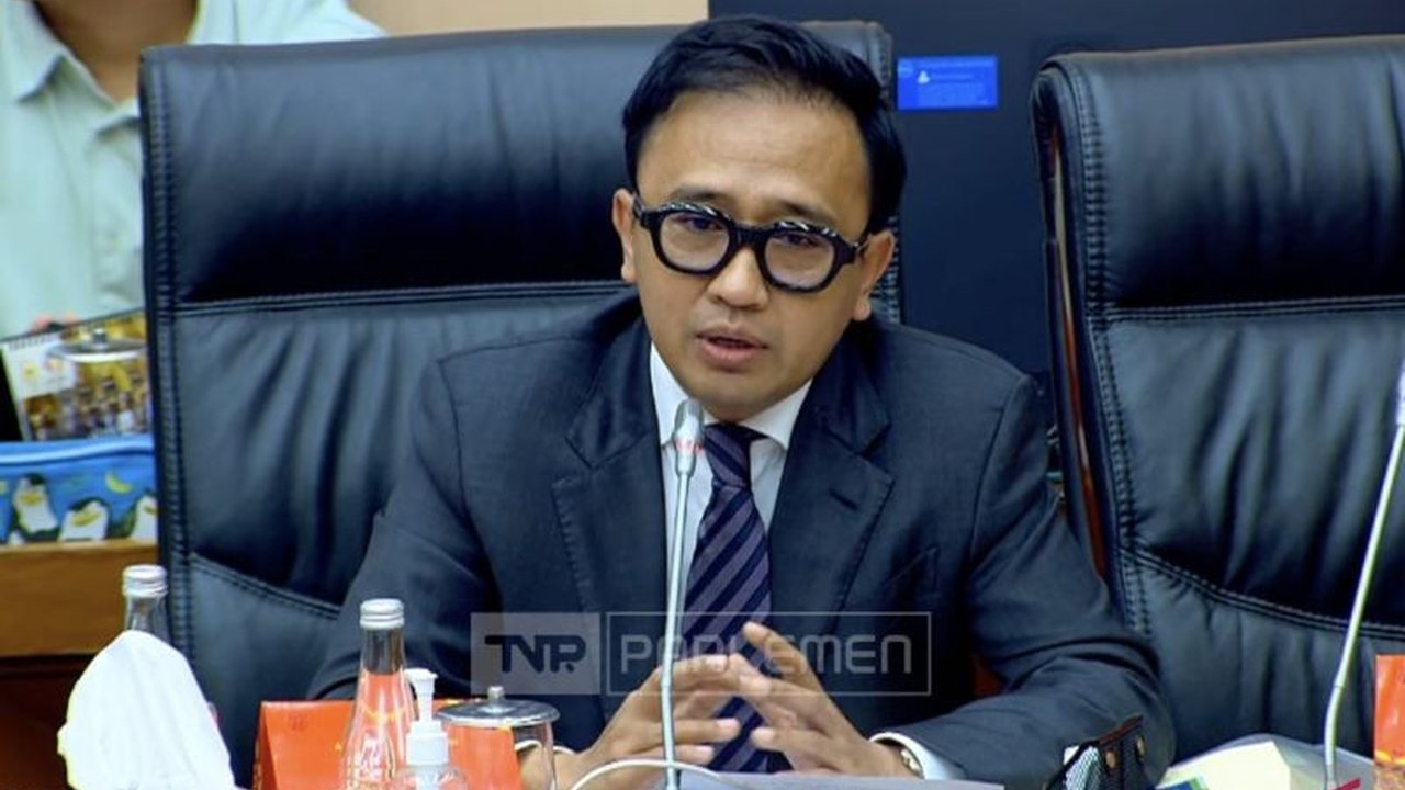 Komisi XII DPR mendorong agar proses hukum kasus dugaan korupsi di Pertamina berjalan independen tanpa tekanan politik,  seraya mendukung perbaikan tata kelola perusahaan tersebut.