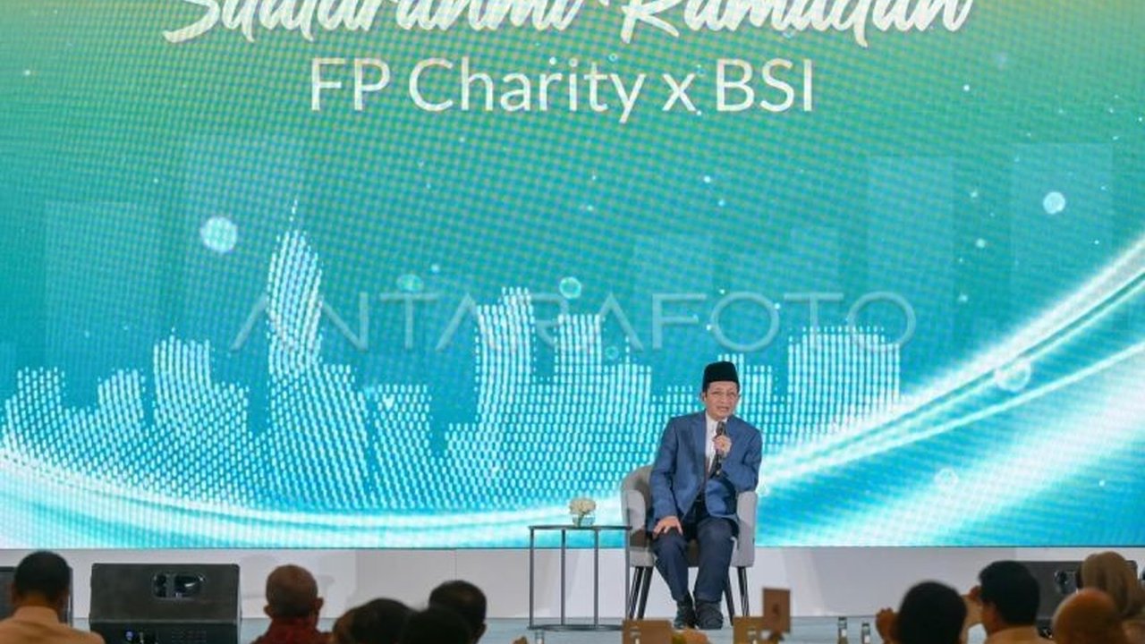 Menteri Agama Nasaruddin Umar mendorong optimalisasi penyaluran amal di Indonesia, seperti infaq, sedekah, dan wakaf, karena selama ini zakat yang paling banyak dipromosikan.