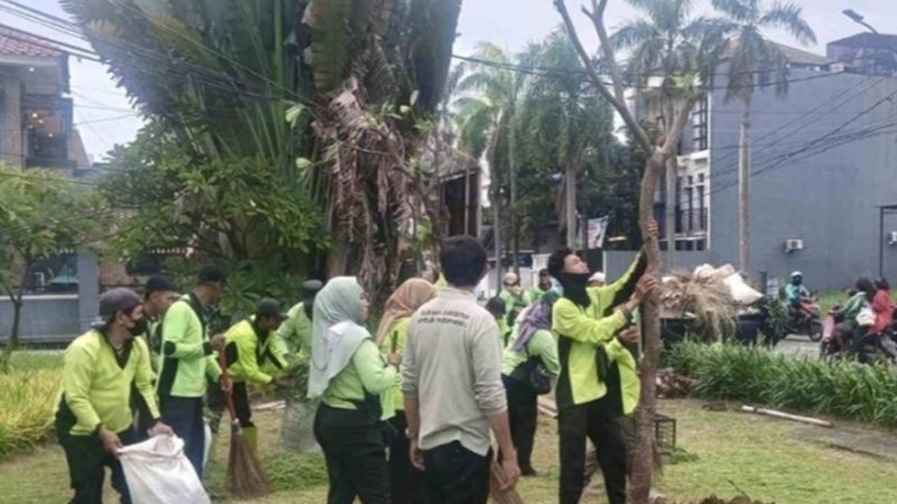Jakbar Tanam Ratusan Pohon di Citra Garden City 3 untuk Cegah Polusi