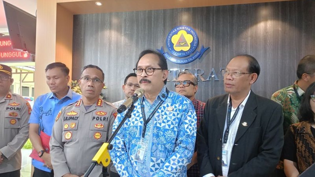 Universitas Kristen Indonesia (UKI) akan memberikan sanksi kepada mahasiswa yang terlibat pesta miras di kampus, menyusul kematian mahasiswa Kenzha Ezra Walewangko.