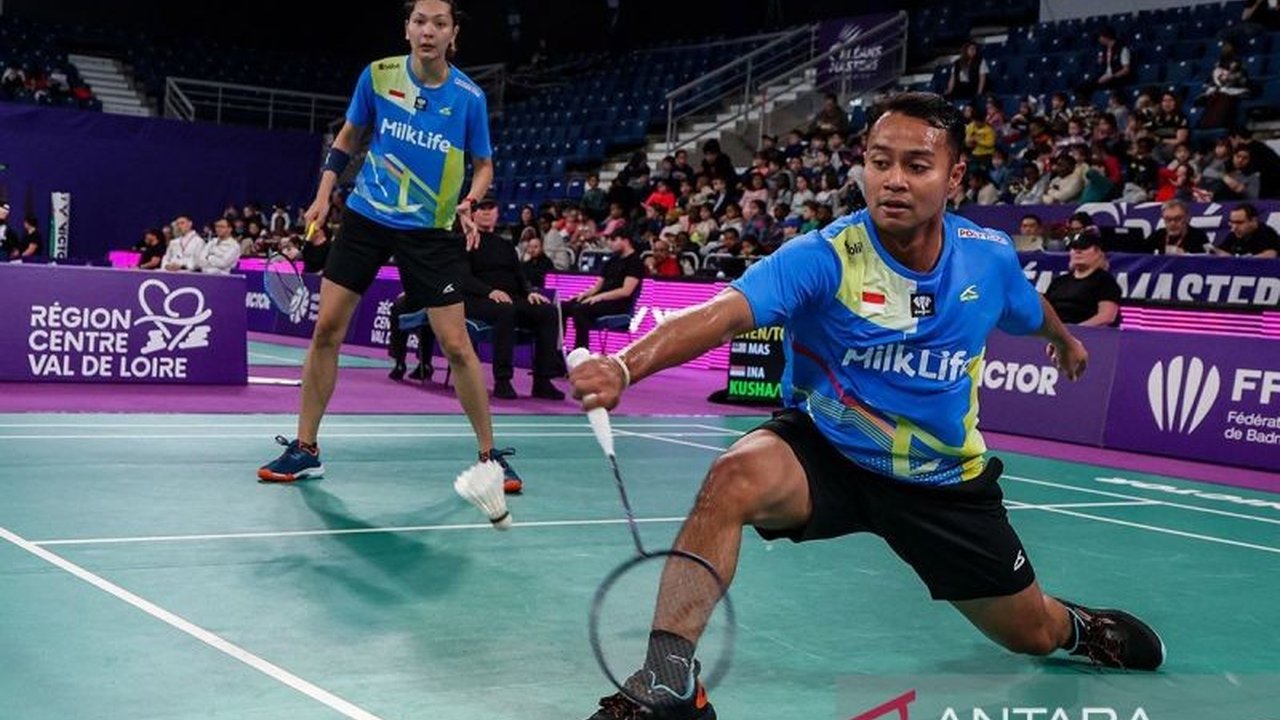 Pasangan ganda campuran Indonesia, Rehan/Gloria, melaju ke semifinal Orleans Masters 2025 setelah pasangan Malaysia mundur, meningkatkan peluang Indonesia meraih gelar juara.