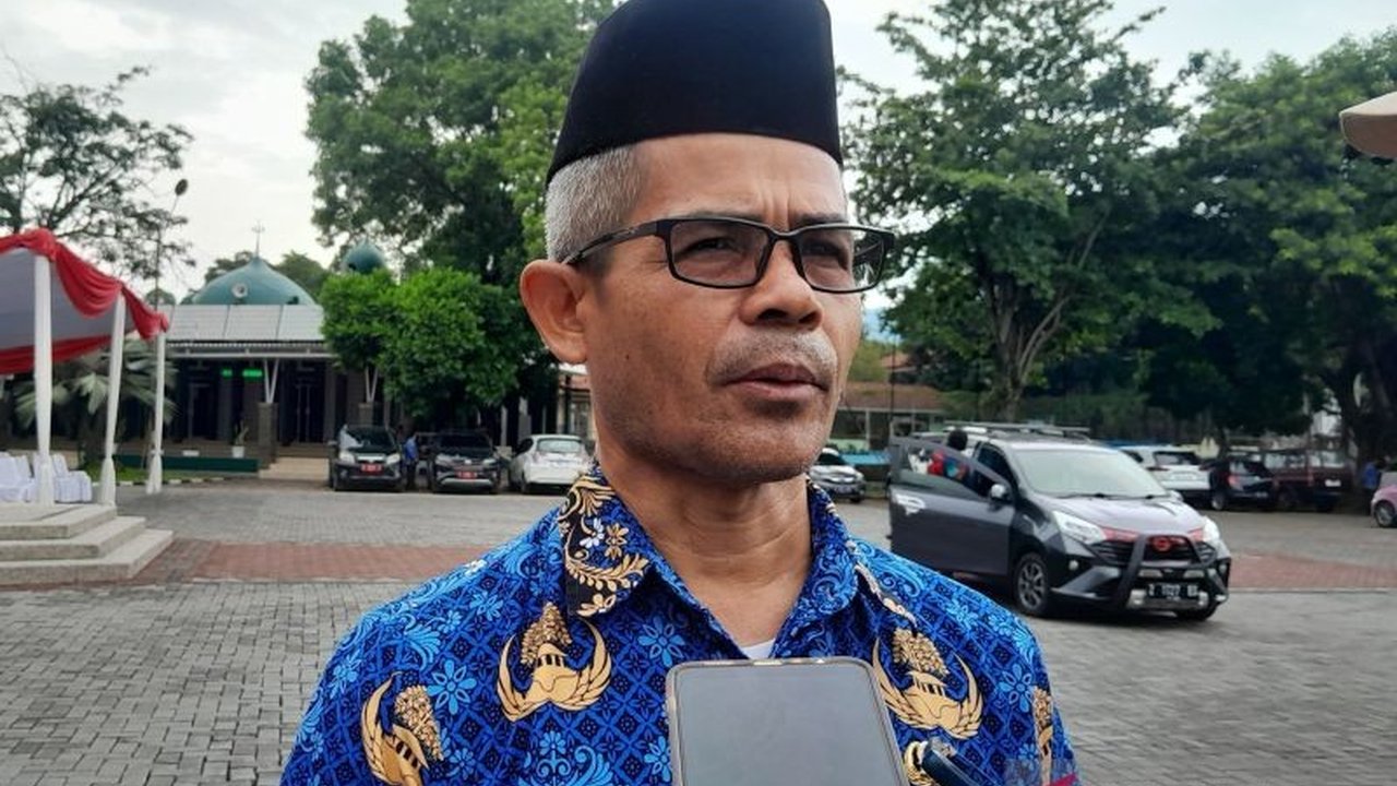 Pemerintah Kabupaten Garut berupaya keras memfasilitasi 2.079 pekerja PT Danbi Internasional yang terkena PHK akibat kebangkrutan perusahaan agar dapat kembali bekerja di industri lain.