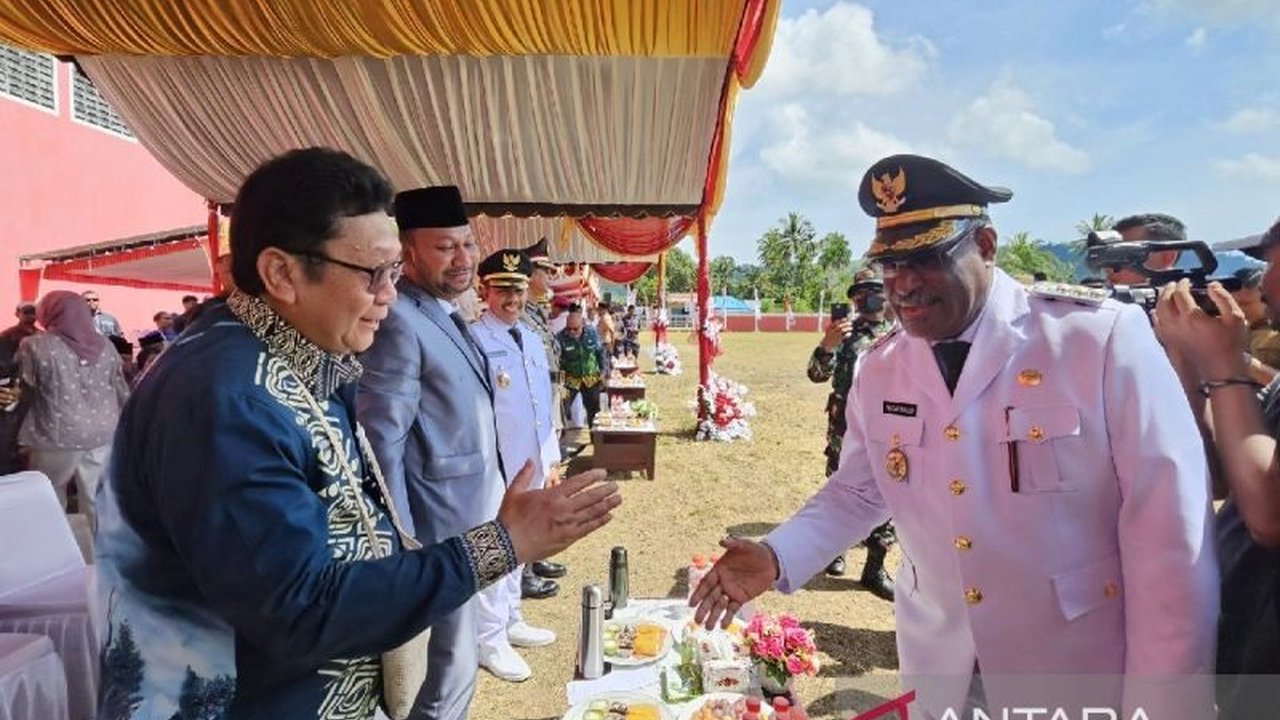 Pemerintah Provinsi Papua berharap HUT ke-115 Kota Jayapura dapat menjadi momentum untuk memperkuat ekonomi rakyat dan mengurangi ketergantungan pada ekonomi besar, serta mendorong inovasi dan kreativitas dalam pembangunan.