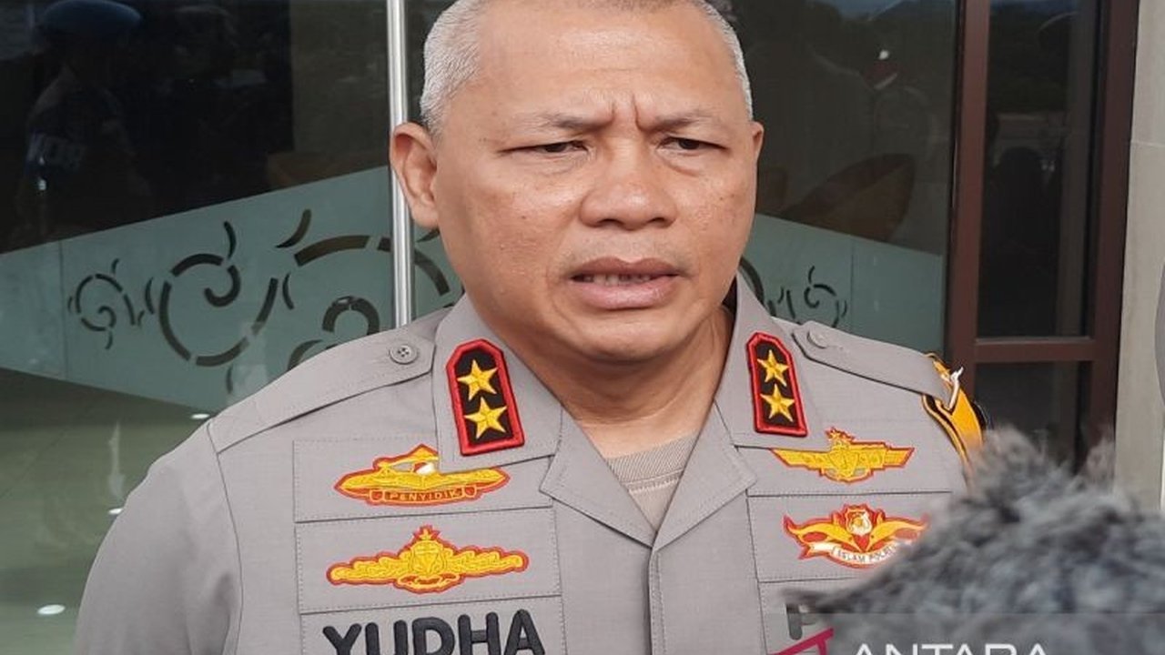 Polda Kalsel meluncurkan program pengembangan SDM berkelanjutan untuk meningkatkan kualitas pelayanan dan penegakan hukum, meskipun menghadapi kekurangan personel yang signifikan.