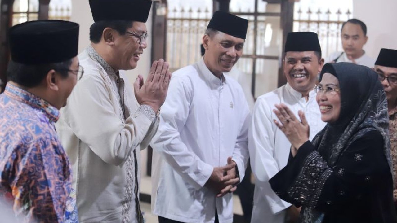 Bupati Serang meminta Bawaslu mengawasi Safari Ramadhan Pemkab Serang agar terhindar dari potensi pelanggaran dan penyalahgunaan untuk kepentingan politik menjelang pilkada.