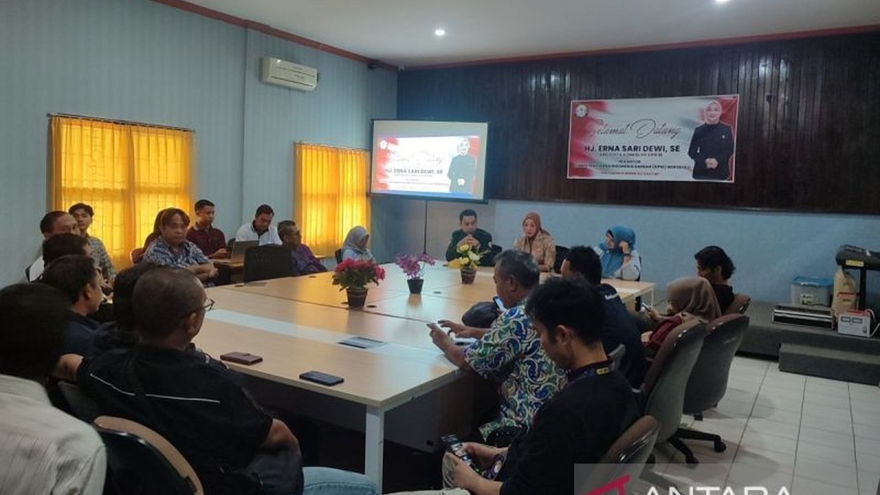 Anggota Komisi VII DPR RI, Erna Sari Dewi, mendorong lembaga penyiaran publik (LPP) di Bengkulu untuk meningkatkan kapasitas dan keterampilan guna menghadapi efisiensi anggaran dan persaingan teknologi.