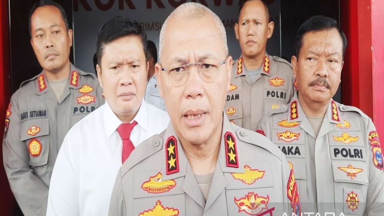 Polda Kalsel meningkatkan pelayanan publik dengan merespon cepat aduan masyarakat melalui media sosial, menargetkan respon satu jam untuk aduan darurat dan 24 jam untuk non-darurat.