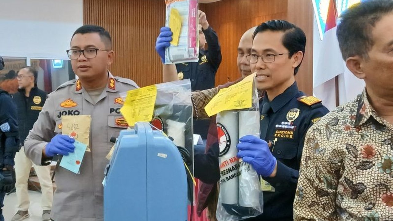 Bea Cukai Soetta bersama Polresta Bandara Soekarno-Hatta menggagalkan penyelundupan narkotika internasional dan menangkap 11 tersangka dari berbagai negara, menyelamatkan ribuan jiwa generasi bangsa.