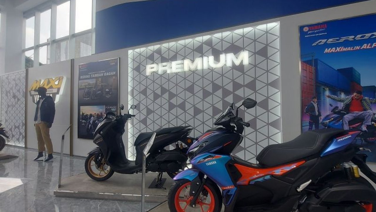 Yamaha Indonesia resmi luncurkan diler flagship shop premium di Bandung, Jawa Barat, setelah sukses membuka flagship shop serupa di Jakarta, menawarkan pengalaman belanja sepeda motor yang lebih berkualitas.