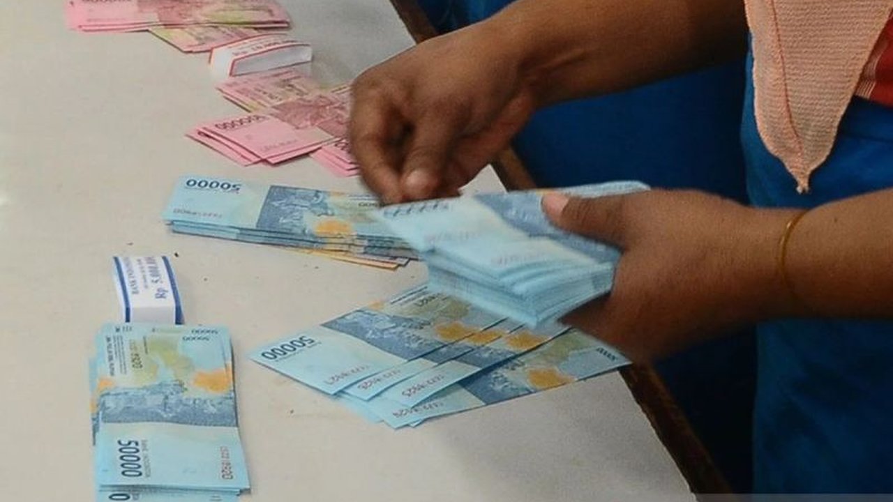 Certified Financial Planner Rista Zwestika membagikan tips efektif mengelola THR agar lebih produktif dan bermanfaat jangka panjang, hindari habis sia-sia!