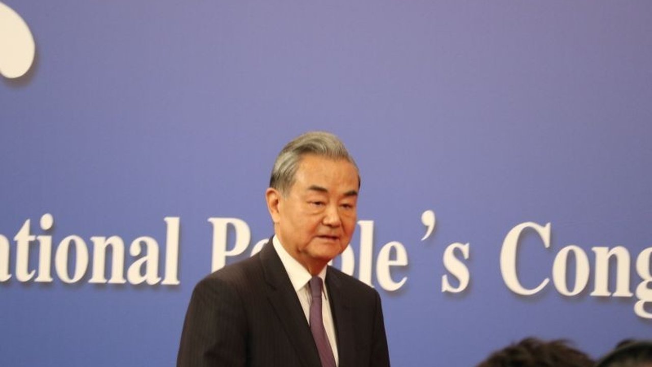 China Pertegas Komitmen Perdamaian Laut China Selatan dan Kerja Sama Anti-Judi Daring