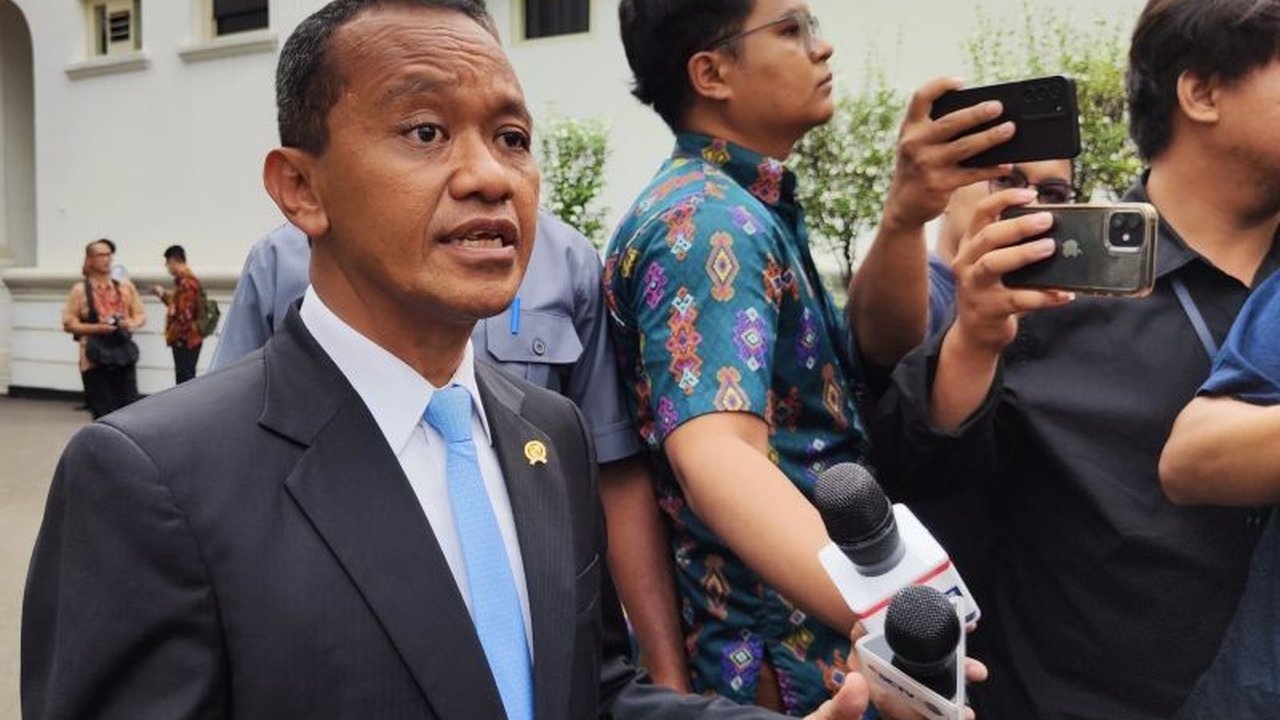 Menteri ESDM, Bahlil Lahadalia, menyatakan kesiapannya menerima keputusan Universitas Indonesia terkait disertasinya yang dinyatakan perlu perbaikan.
