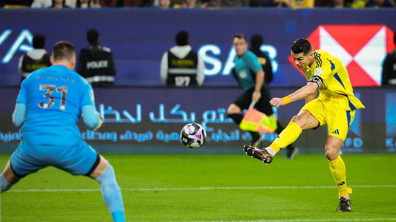 Cristiano Ronaldo Nyekor Lagi, 10 Pemain Al Nassr Ditahan Imbang Al Shabab 2-2