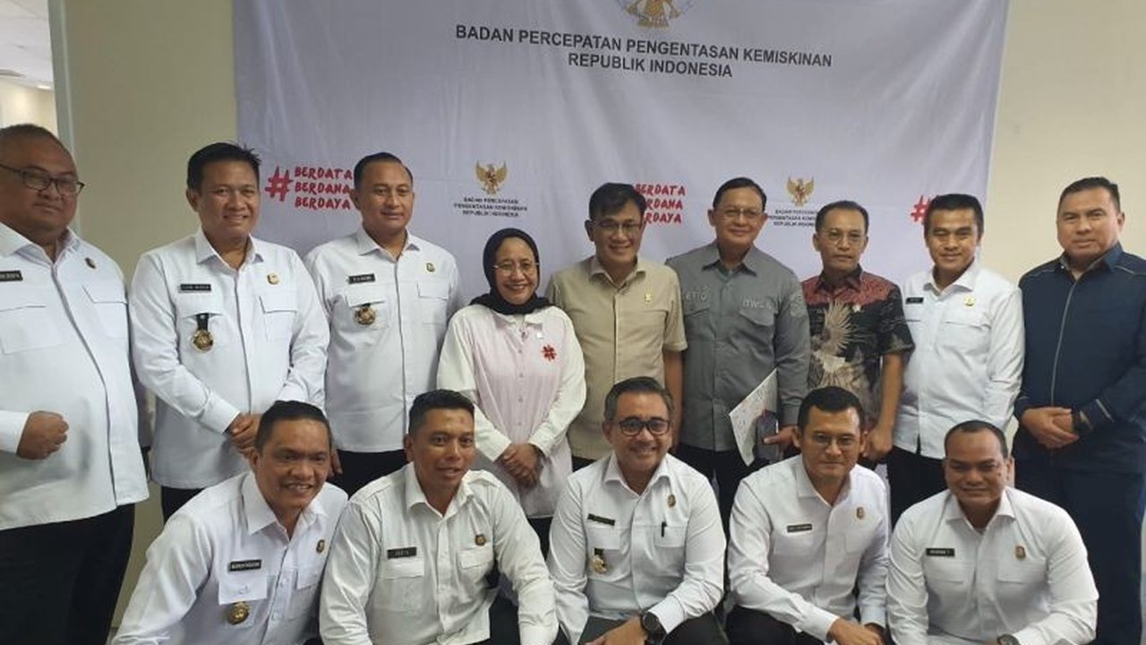 Kepala BP Taskin, Budiman Sudjatmiko, optimistis tiga program prioritas pemerintah, yakni Makan Bergizi Gratis, rumah murah, dan sekolah rakyat, dapat mengurangi angka kemiskinan di Indonesia secara signifikan.