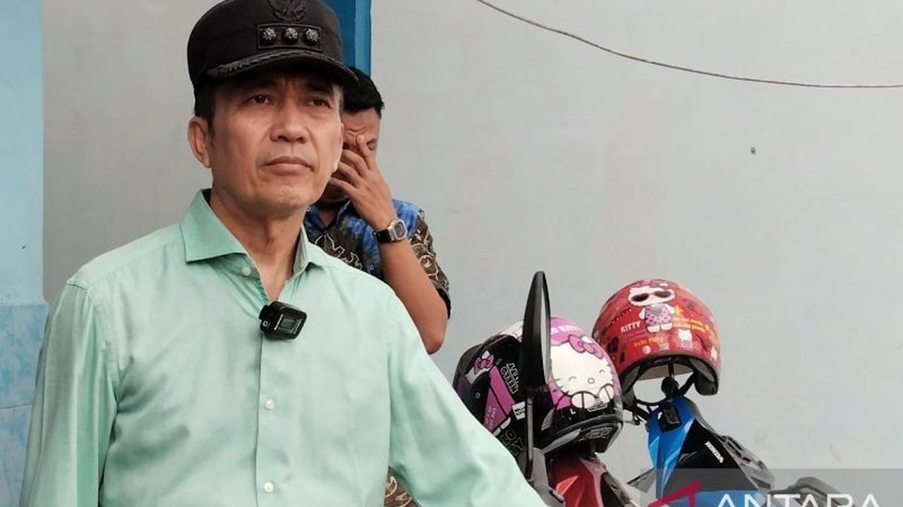 Pemerintah Kota Palembang menambah unit kendaraan pengumpan LRT Koridor Asrama Haji - Talang Betutu untuk mengurangi kemacetan dan meningkatkan jumlah penumpang LRT.