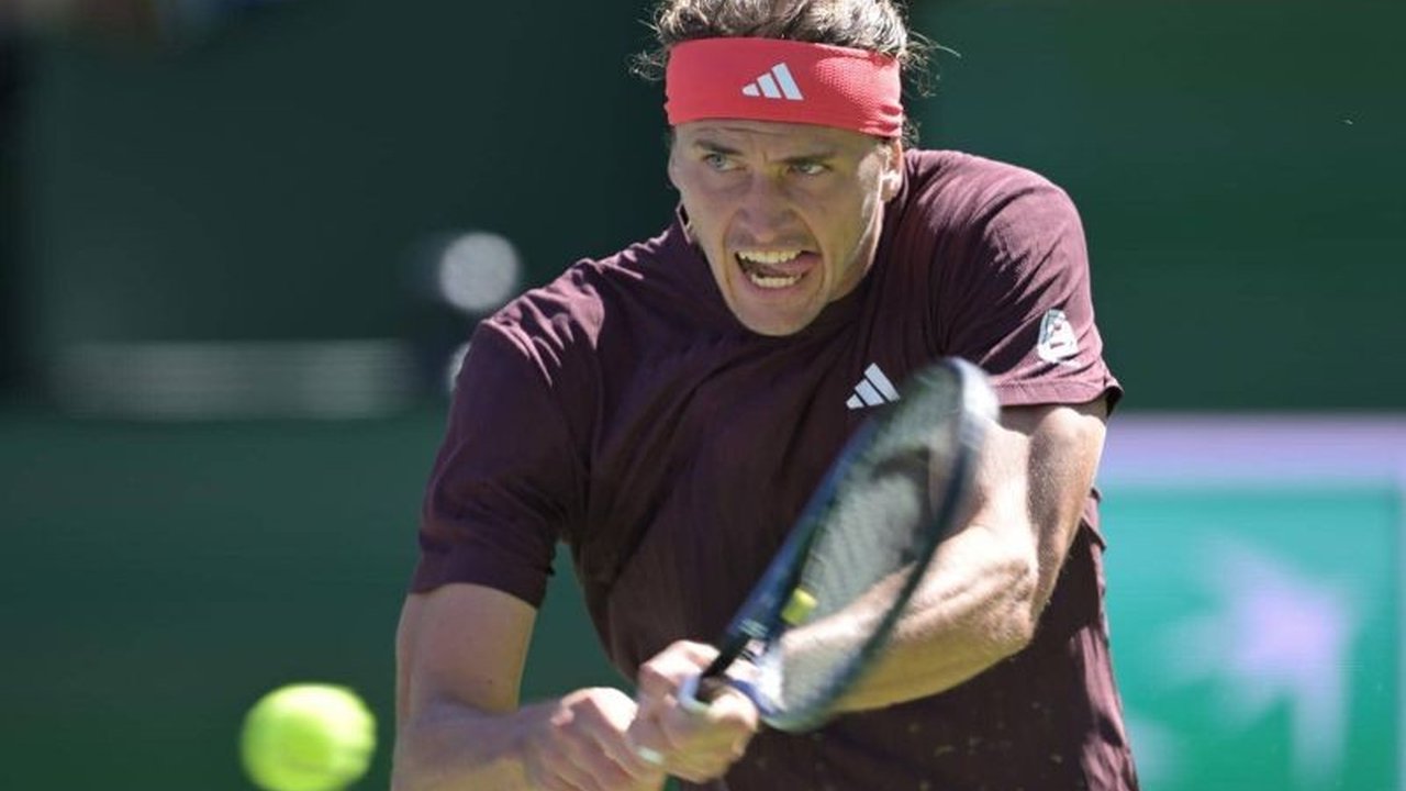 Alexander Zverev mengakui penampilan buruknya setelah tersingkir di babak pertama Indian Wells,  mengatakan ia perlu meningkatkan permainan sebelum mengincar peringkat ATP nomor 1.