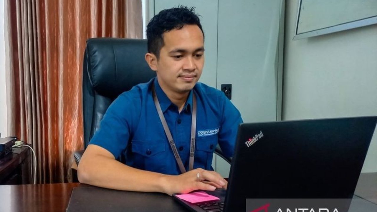 BPJS Kesehatan Natuna memastikan data peserta JKN yang dibayarkan pemerintah daerah sesuai jumlah penduduk, meskipun terdapat angka 101,37 persen karena adanya penduduk luar daerah yang bekerja di Natuna.