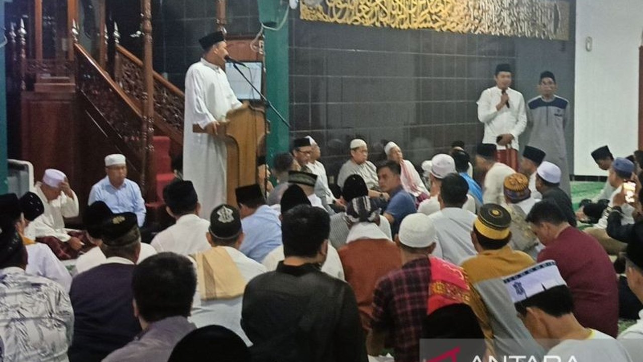 Pemerintah Provinsi Kalimantan Timur (Kaltim) memastikan pembayaran tunggakan gaji guru honorer SMA/SMK akan tuntas pada 10 Maret 2025, setelah sebelumnya terkendala administrasi.