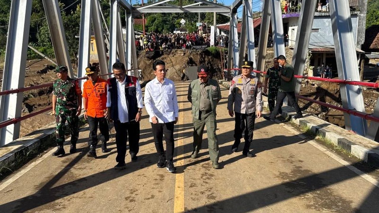 Wakil Presiden Gibran Rakabuming Raka meminta prioritas rehabilitasi infrastruktur dan relokasi warga terdampak banjir bandang di Sukabumi yang mengakibatkan kerusakan parah dan korban jiwa.