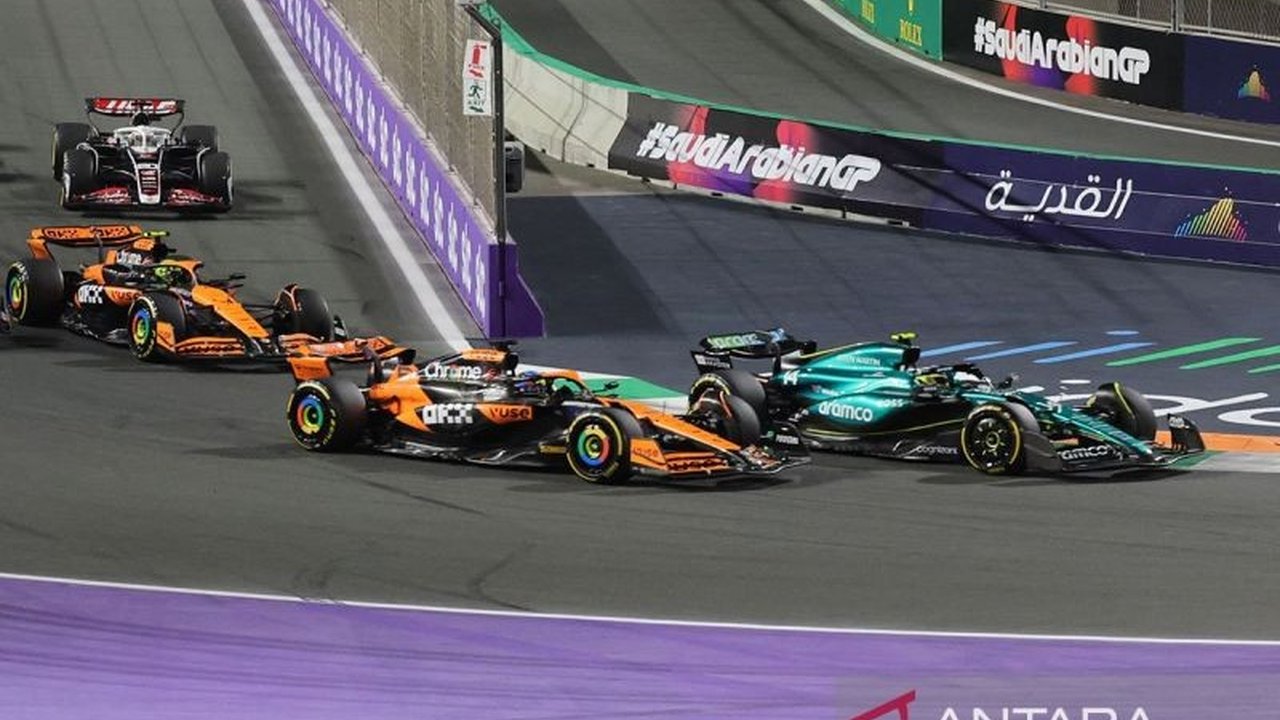 Setelah melewati proses persetujuan yang panjang, Cadillac akhirnya resmi bergabung dalam ajang balap Formula 1 (F1) mulai musim 2026, menambah persaingan di lintasan balap.