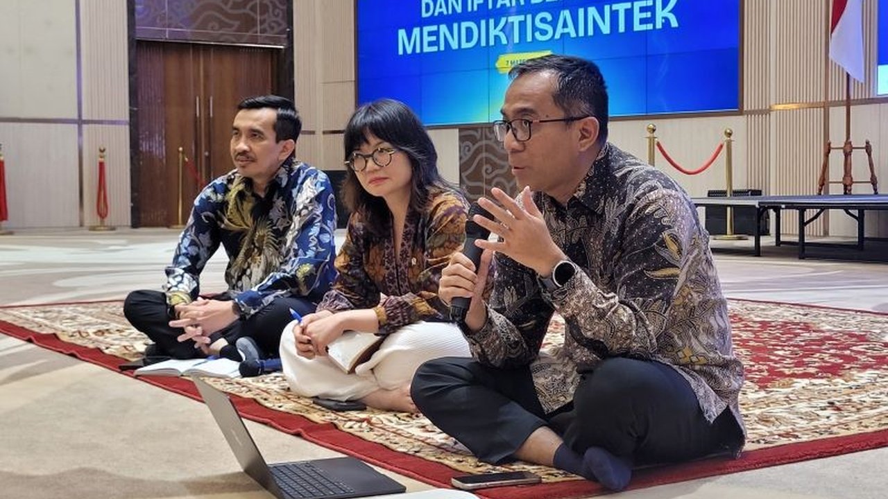 Mendikbudristek Brian Yuliarto mendorong terbentuknya budaya saintifik di Indonesia untuk meningkatkan daya saing dan menghadapi informasi simpang siur.
